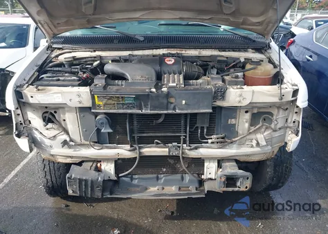 2005 Ford E-150 Commercial/Recreational from USA, damaged, VIN 1FTRE14W65HA89658